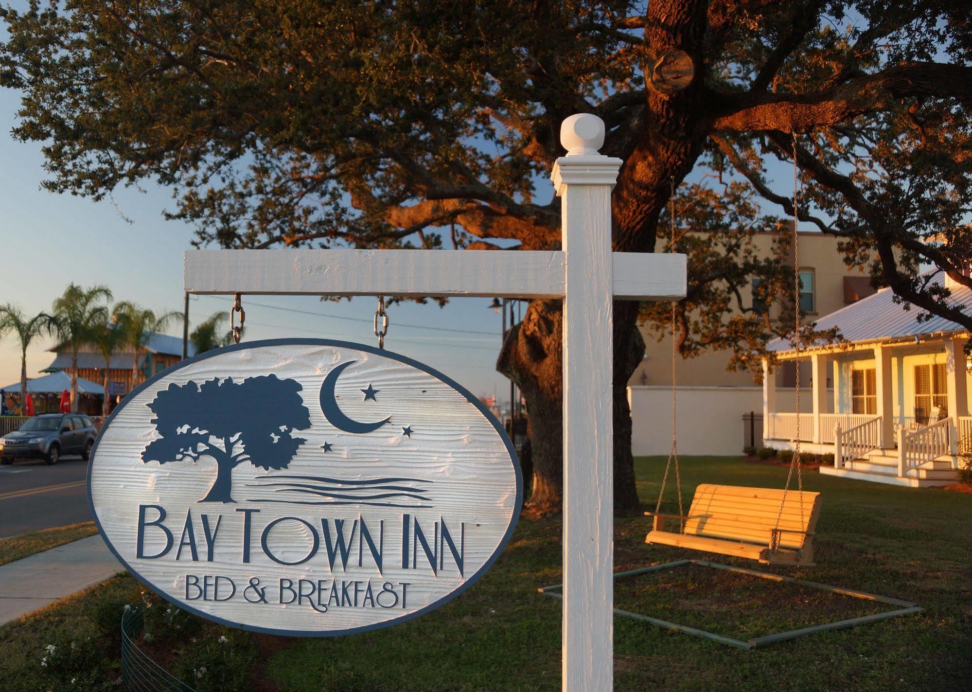 Bay Town Inn Bay St. Louis Buitenkant foto