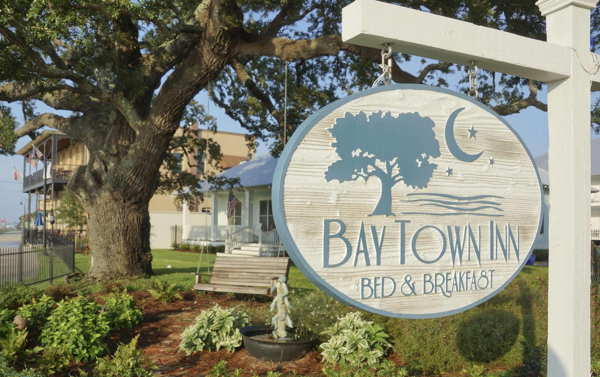 Bay Town Inn Bay St. Louis Buitenkant foto